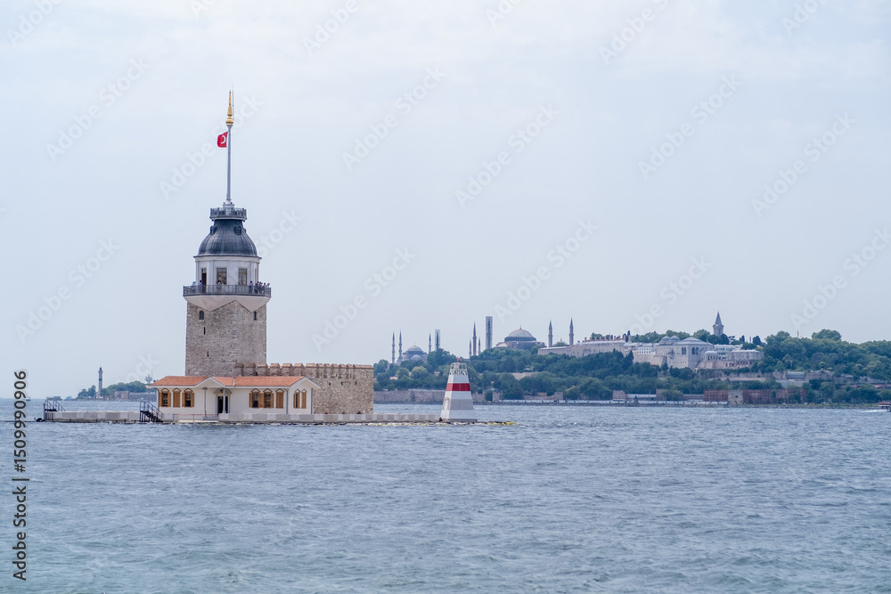 Aufkleber bosphorus view featuring the famous maidens tower and historical skyline during a serene day