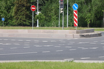 curb along the highway, asphalt and lawn along the road, minimalism 2