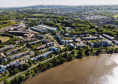 Dunston Gateshead UK: 15th May 2025: View of a contemporary residential area in Dunston along the River Tyne. Drone pov