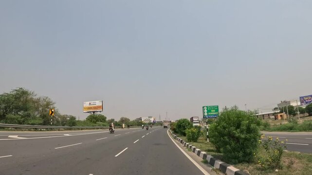 Travel on Indian National Highways from Mathura to New Delhi, car point of view