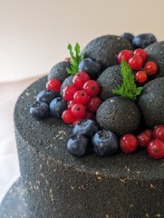 blueberries and raspberries pie