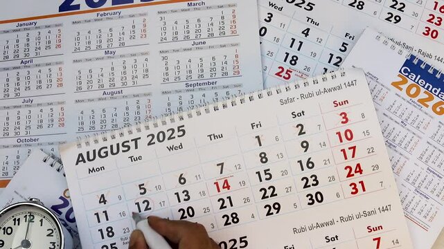 Circling date in calendar 12 August 2025