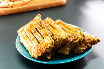 Puff pastry with raspberry jam and cream cheese