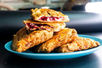 Puff pastry with raspberry jam and cream cheese
