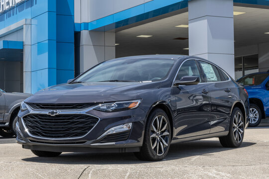 Chevrolet Malibu RS sedan at a dealership. Chevy offers the Malibu with a 1.5L Turbocharged 4-Cylinder engine. MY:2025