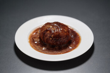 日本のチーズインハンバーグ　斜めシャローフォーカス