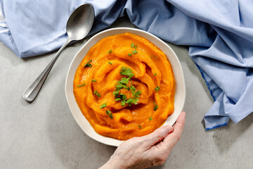 Sopa de Ab&oacute;bora 