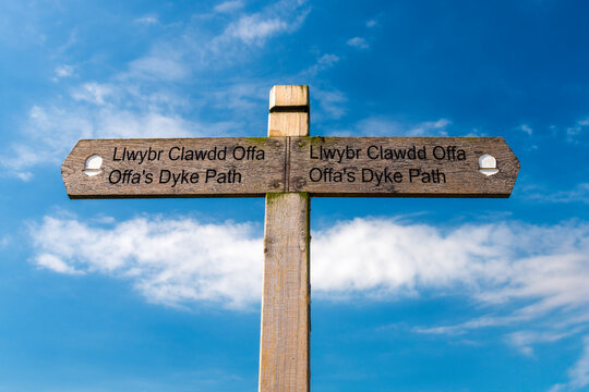 Powys, Hay-on-Wye, Offa's Dyke Footpath, sign, United Kingdom