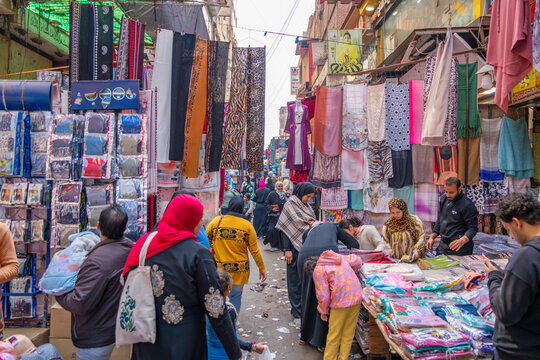 View of stalls and shoppers at busy Khan Al-Khalili market, Cairo, Egypt, North Africa, Africa