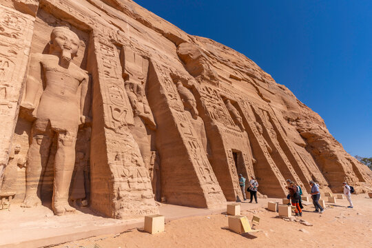 Exterior view of massive sculptures at the Temple of Hathor, Abu Simbel Temple next to Lake Nasser, Temple of the Pharaohs, Ramses II, Nubia, Egypt, Africa