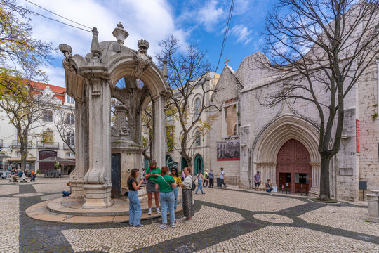 View of Chafariz do Carmo and Carmo Archaeological Museum in Largo do Carmo in city centre, Lisbon, Portugal, Europe