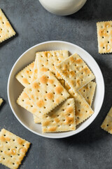 Healthy Saltine Soda Crackers