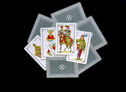 Classic Spanish Playing Cards: Traditional Game Cards
