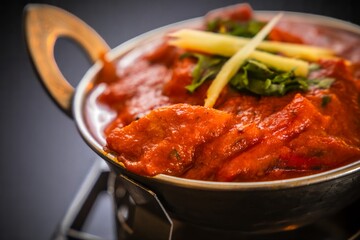 Traditional Indian Tandoori Curry Bow