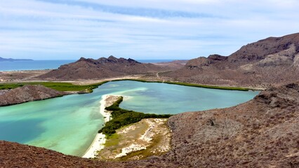 Paradise beach with mountains in Baja California, México, with blue and turquoise water