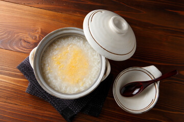 土鍋で作ったたまご粥