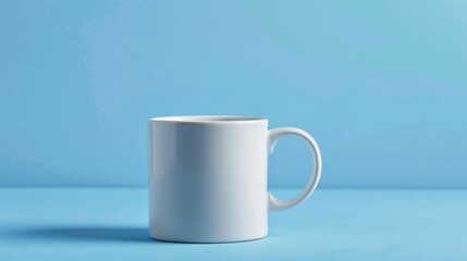 Obraz premium White cup with black coffee on a blue background. Morning breakfast.Empty space for the text.