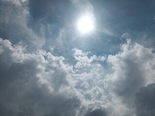 Obraz premium The sun shine at afternoon and blue sky with clouds