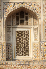 Obraz premium Decorations of Itmad-Ud-Daulah's Tomb, also known as Baby Taj Mahal, Agra, India