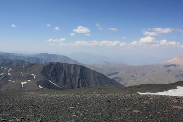 road to the mountains