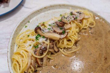 Mushroom spaghetti wirh Truffle cream sauce