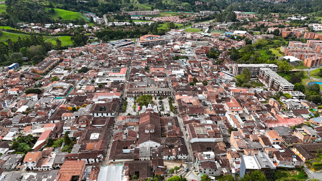 Foto a&eacute;rea tomada  sobre el municipio de El Retiro, en Antioquia, Colombia