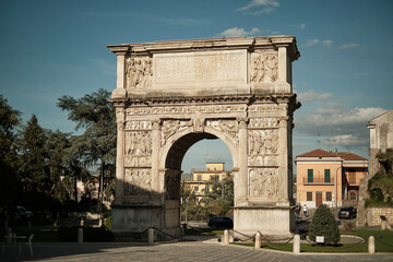 Obraz premium Arco di Traiano in Benevento Italy