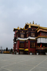 Fototapeta premium Darjeeling – The Queen of Hills and Gateway to Sandakphu & Eastern Himalayan Adventures 