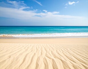 Obraz premium Sandy beach meets turquoise ocean