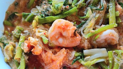 Sukiyaki with Shrimps and Vegetables Recipe