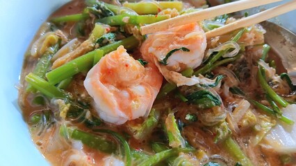 Sukiyaki with Shrimps and Vegetables Recipe