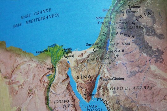 Ancient-style map showing Egypt, Israel, and Syria with labeled historical cities, rivers, and seas. Ideal for educational, biblical, or historical use.