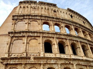 Fototapeta premium colosseum in rome, italy. ancient amphitheatre in rome