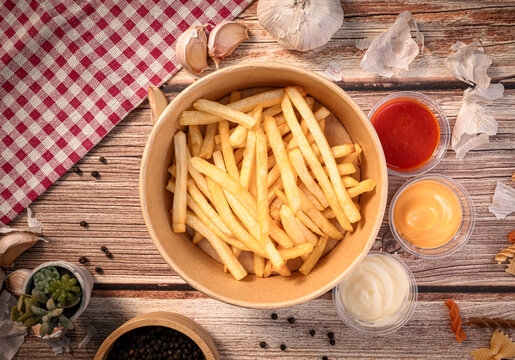 The Frence fire and nuggets  in paper bowl for food concept.