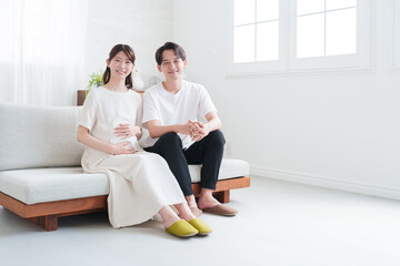 妊婦の妻と夫