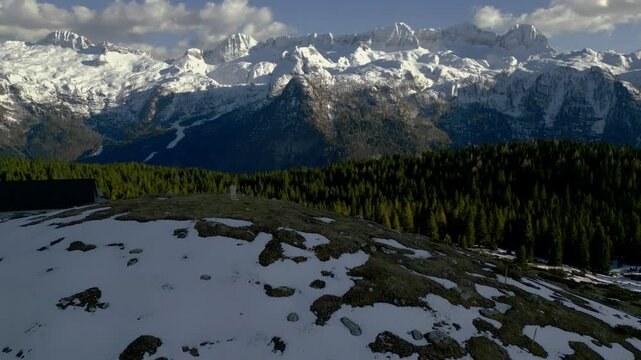 The Montasio plateau and the Canin chain. Between winter and spring