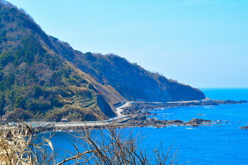 日本海と間垣集落（石川県）