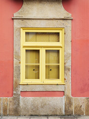 Obraz premium window of classical period architecture, construction