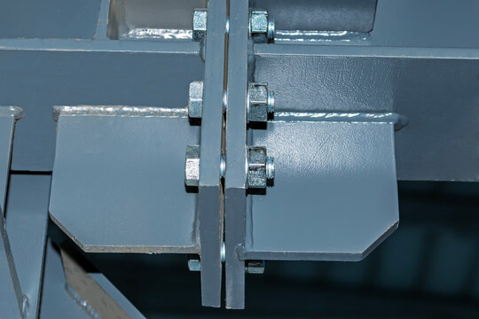 Distortion after welding for steel structure. Distortion in a weld results from the expansion and contraction of weld metal and adjacent base metal during heating and cooling cycle of welding process.