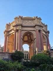 Obraz premium A captivating view of the Palace of Fine Arts in San Francisco, California