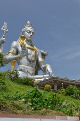 Obraz premium Murudeshwar – Home to the Majestic Shiva Statue and Coastal Serenity 
