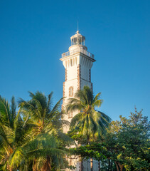 Pointe Vénus lighthouse (Teara o Tahiti, Tepaina venuti) in Mahina, in the far north of the island of Tahiti in French Polynesia. © Luis
