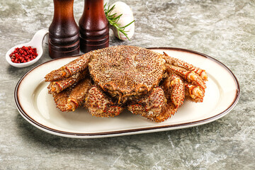 Delicous gurmet Steamed hairy crab
