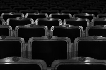 Obraz premium Row of red seats in theatre