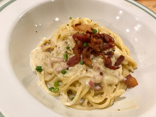 Creamy Carbonara Pasta with Bacon