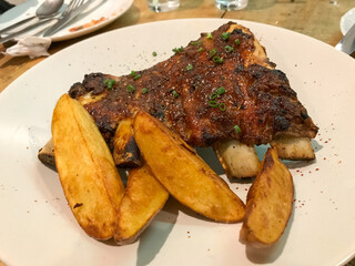 Delicious Grilled Ribs and Potatoes