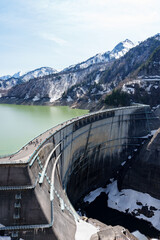 黒部ダム　アルペンルート　春