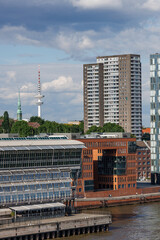 Der Hamburger HAfen und die Elbe