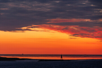 Sonnenuntergang auf der Elbe