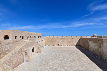 Obraz premium Historic Fort Borj El Kebir in Mahdia, Tunisia – Ottoman Coastal Fortress with Sea View